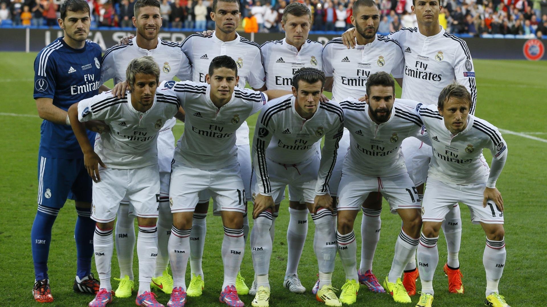 《美联社》：荷兰女足在预选赛中与西班牙队激战，荷兰与美国女足